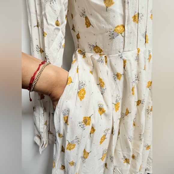 Free People 8 Teagan Floral Mini Dress Cut Out Yellow Floral Bell Sleeve Boho - Picture 10 of 11